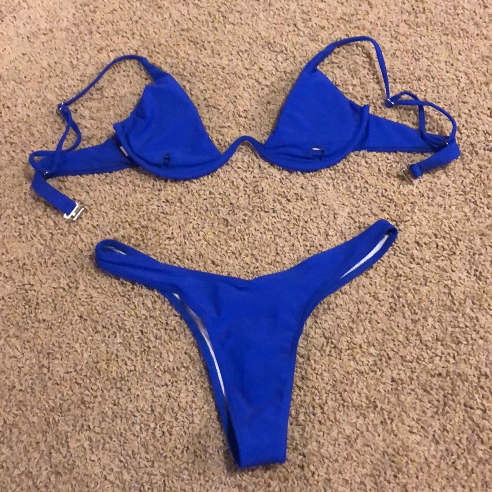 Bikini set - Picture 2 of 3